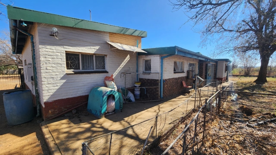 3 Bedroom Property for Sale in Potchefstroom Rural North West